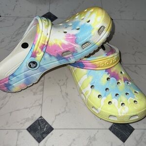 NEW no box 10 TIE dye discontinued CROCS CLOGS MULES SHOES Fun summer